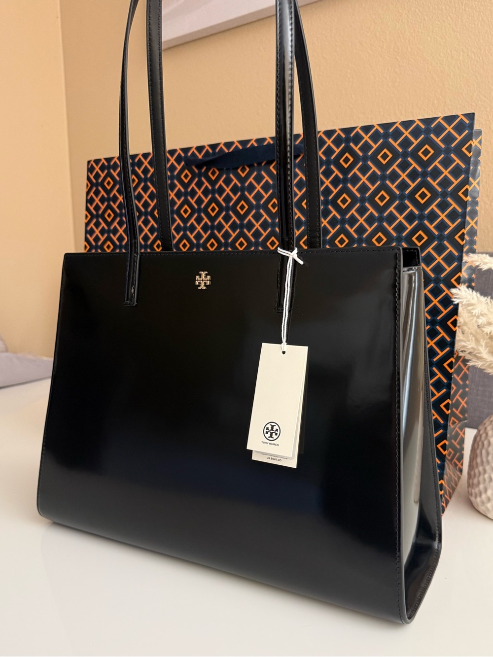 NWT, tory burch EMERSON SMOOTH WORK LARGE TOTE BAG in  black $550